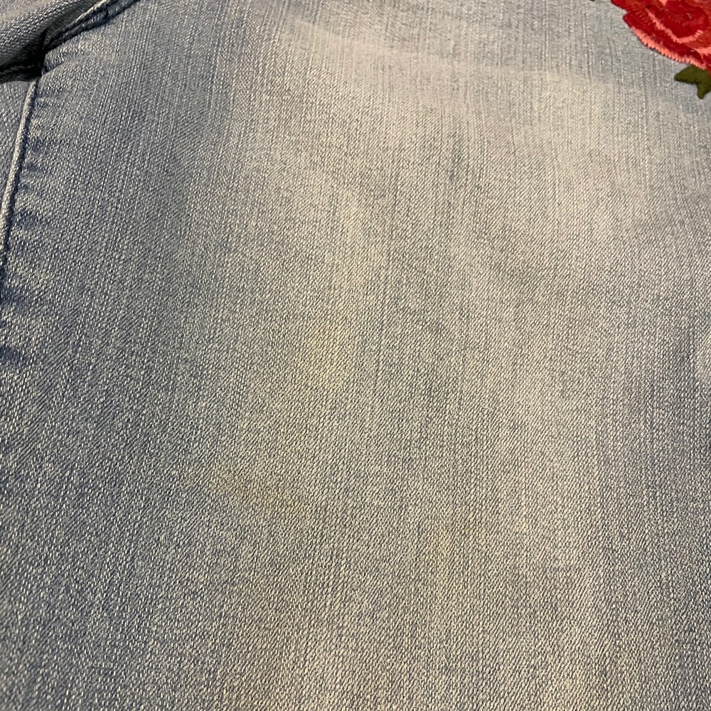 • Cropped Jeans • - Picture 5 of 6